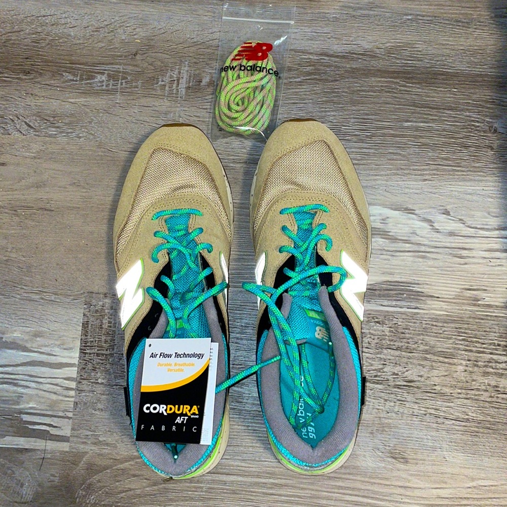 NB 997H men’s size 13 Tidepool